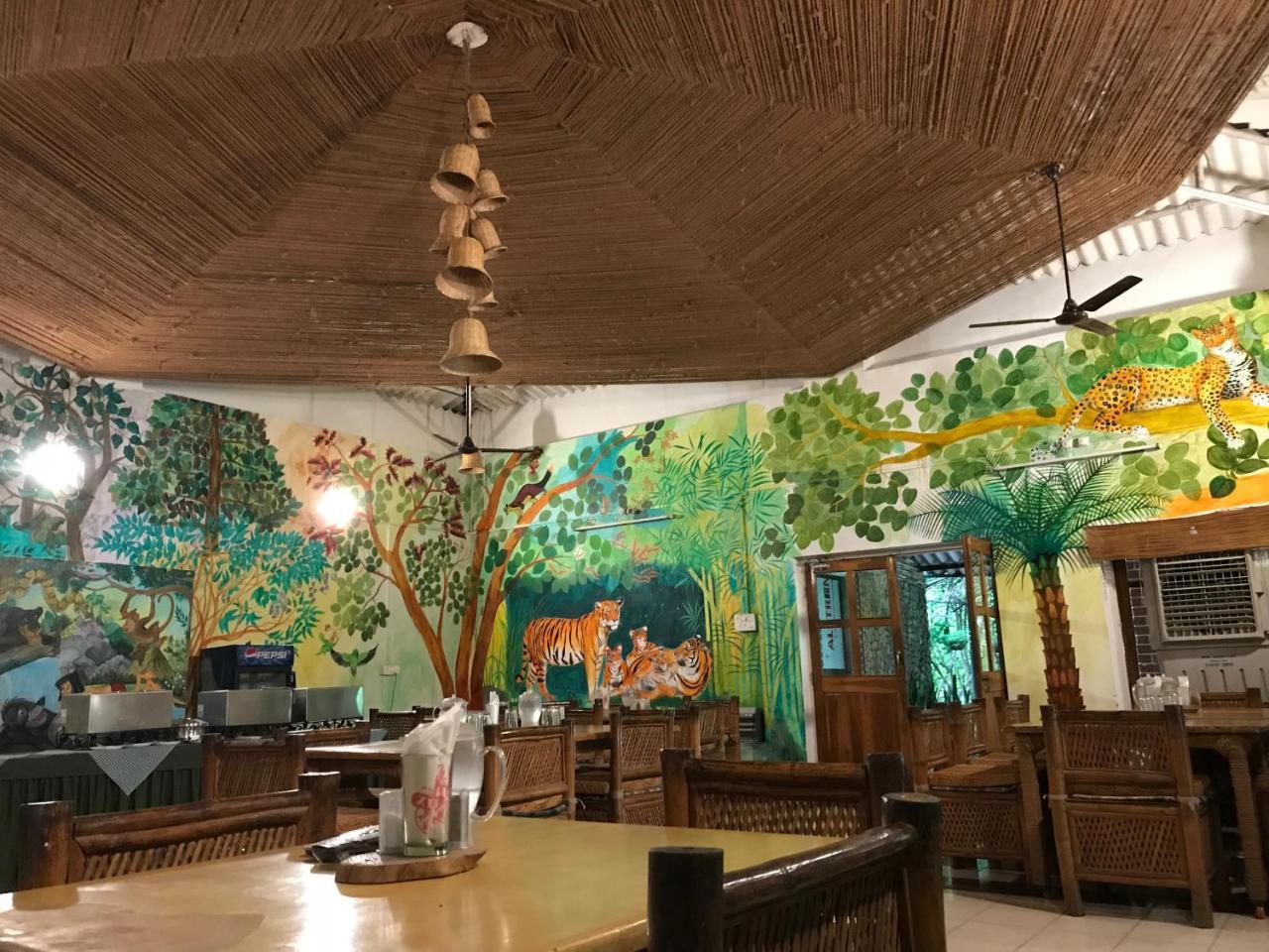Baaz Jungle Resort Khawasa Экстерьер фото